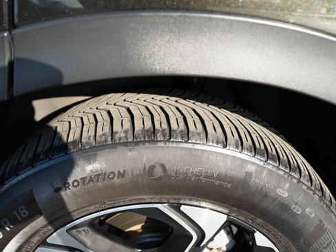 Used 2018 Honda CR-V Touring image 31