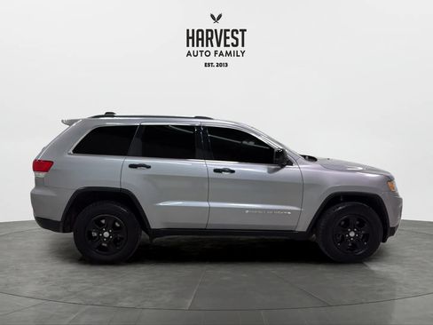 Used 2016 Jeep Grand Cherokee Laredo w/ Quick Order Package 23E AWD/4WD image 8