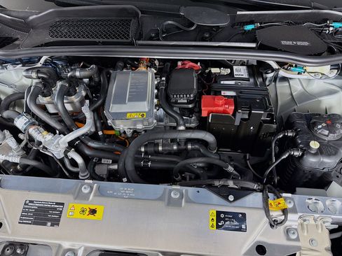 New 2026 BMW iX xDrive60 AWD/4WD image 32