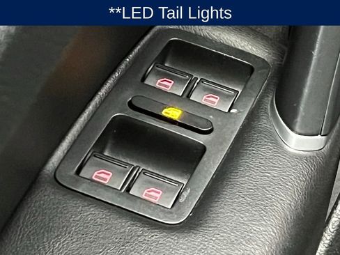 Used 2021 Volkswagen Passat 2.0T SE image 17