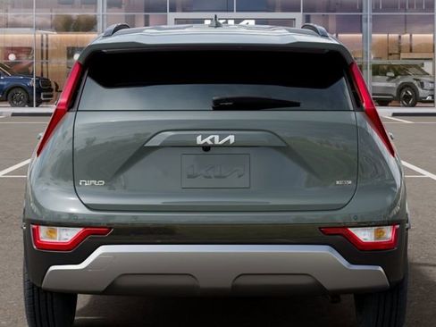 New 2026 Kia Niro FWD image 13