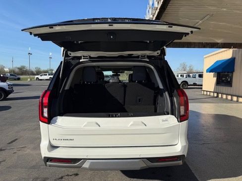 New 2026 Ford Expedition Platinum w/ Driver's Package image 7