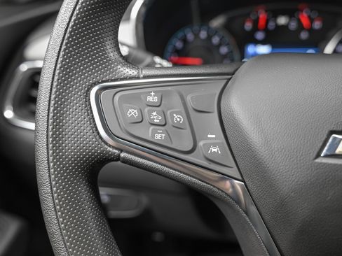 Used 2024 Chevrolet Equinox LS w/ LS Convenience Package FWD image 19