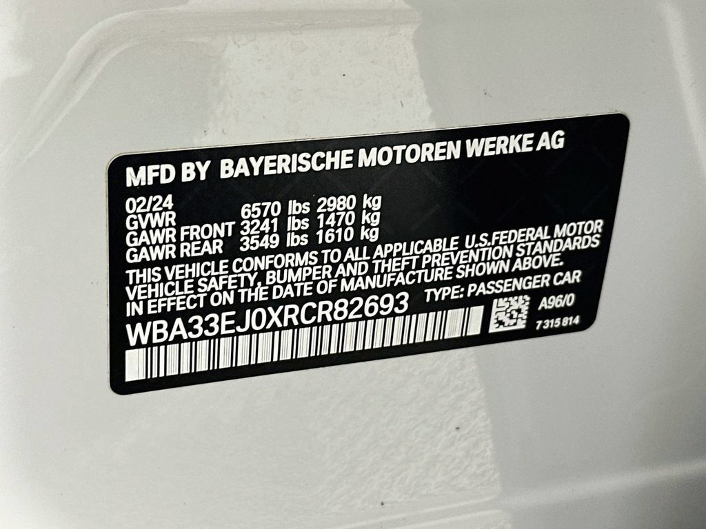 Used 2024 BMW 760i xDrive w/ Premium Package 2 AWD/4WD image 33