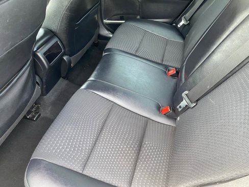 Used 2012 Toyota Camry SE FWD image 11