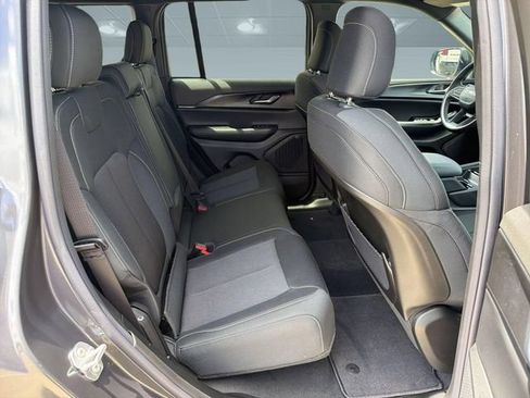 New 2026 Jeep Grand Cherokee Laredo RWD image 28