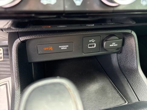 Used 2023 Honda Civic Sport image 31