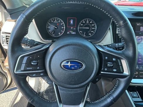 Used 2020 Subaru Outback Limited XT w/ Popular Package #2 AWD/4WD image 18