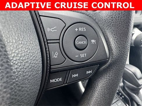 Certified 2022 Toyota RAV4 XLE image 25