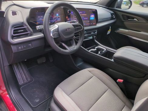 New 2027 Chevrolet Traverse LT w/ Midnight/Sport Edition FWD image 16