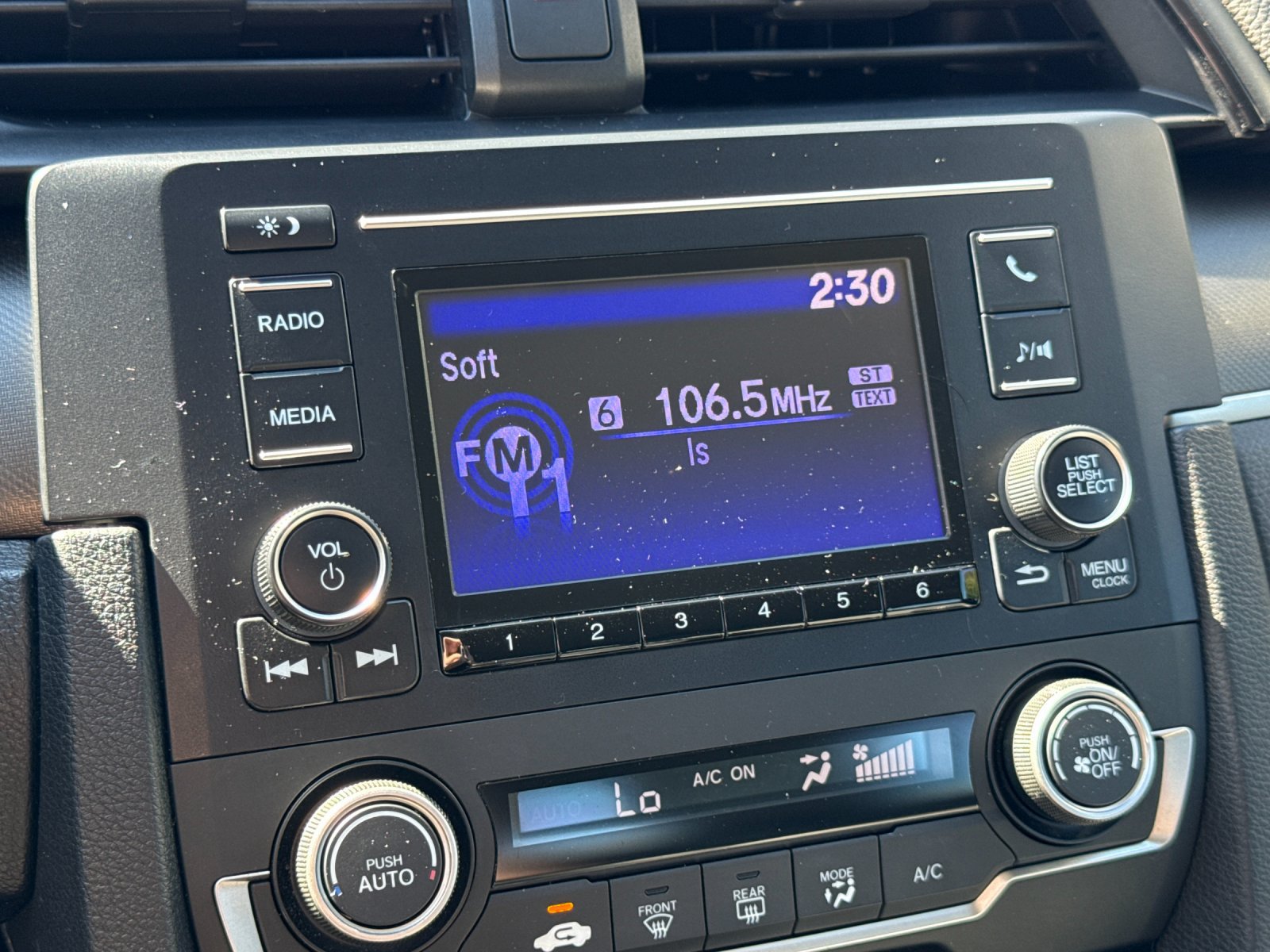 Used 2020 Honda Civic LX image 14