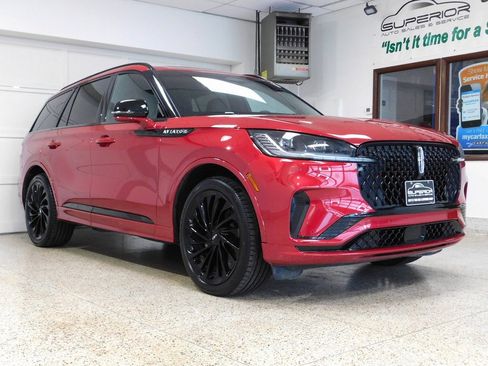 Used 2025 Lincoln Aviator Reserve w/ Equipment Group 201A image 5