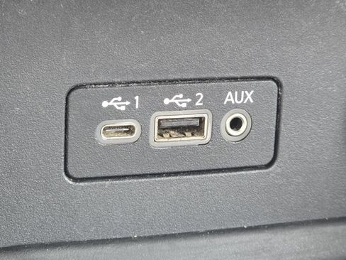 Used 2021 Nissan Sentra SV FWD image 7