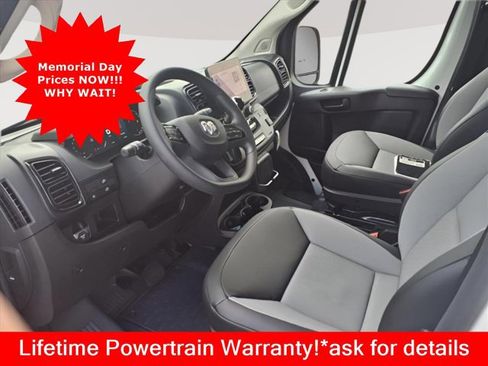 New 2025 RAM ProMaster 1500 w/ Premium Convenience Group FWD image 9