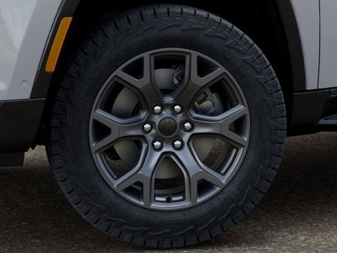 New 2026 Jeep Grand Wagoneer 4WD image 8