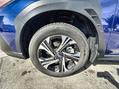 Used 2026 Subaru Crosstrek 2.5i Premium AWD/4WD image 10