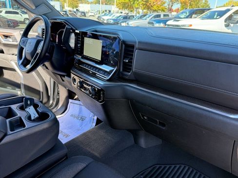 Used 2023 Chevrolet Silverado 1500 RST image 33