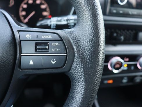 Used 2025 Honda CR-V LX image 16