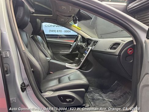 Used 2011 Volvo S60 T6 image 7