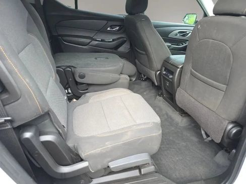 Used 2019 Chevrolet Traverse LT w/ LPO, Floor Liner Package AWD/4WD image 13