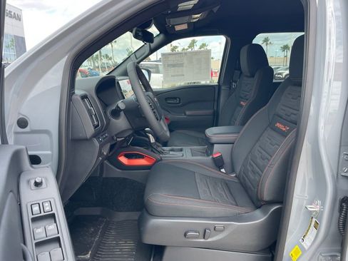 New 2026 Nissan Frontier Pro-X w/ Pro-X Convenience Package RWD image 15
