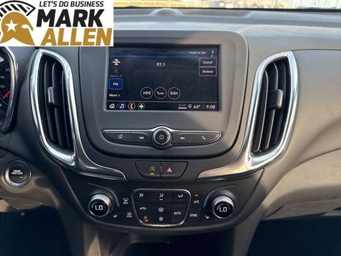 Used 2023 Chevrolet Equinox LT image 9