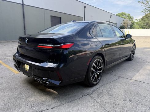 Used 2023 BMW 760i xDrive AWD/4WD image 49