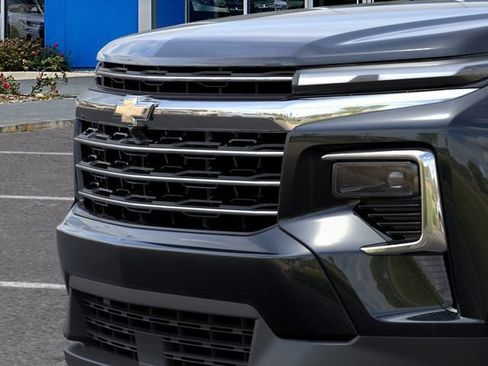 New 2026 Chevrolet Traverse LT w/ Sun and Wheel Package FWD image 13