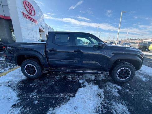 New 2026 Toyota Tacoma TRD Off-Road image 9