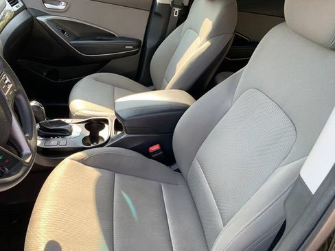 Used 2018 Hyundai Santa Fe Sport w/ 2.4L Value Package 02 FWD image 17