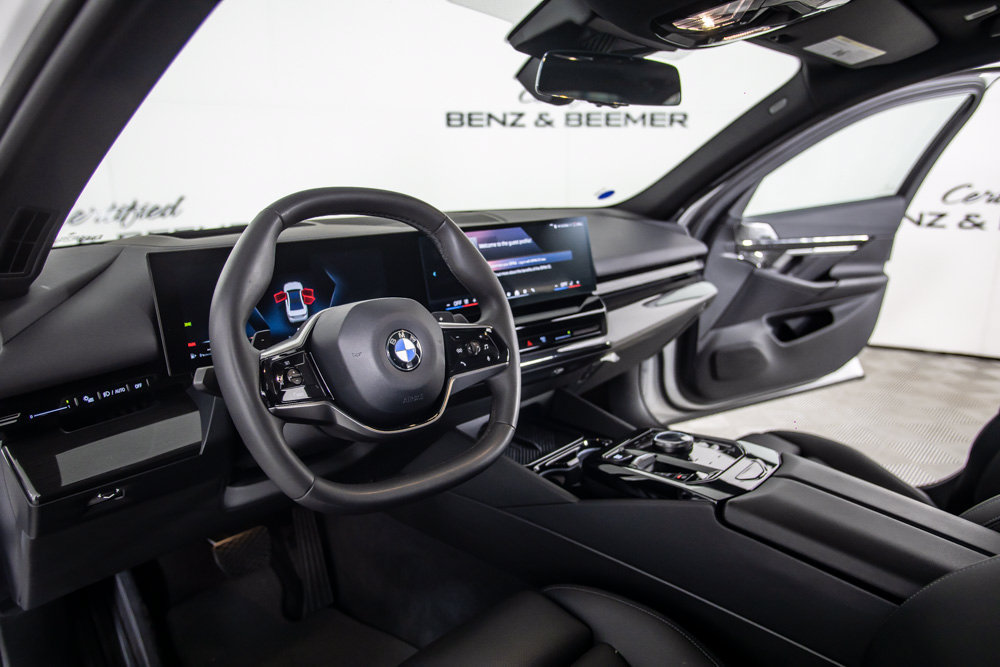 Used 2024 BMW 530i w/ Premium Package RWD image 20