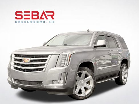 Used 2019 Cadillac Escalade Luxury AWD/4WD image 1