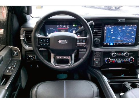 Used 2025 Ford F450 Platinum w/ FX4 Off-Road Package image 6