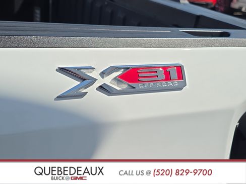 Used 2025 GMC Sierra 1500 Elevation AWD/4WD image 5