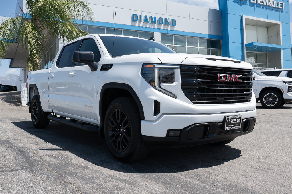Used 2026 GMC Sierra 1500 Elevation AWD/4WD image 2
