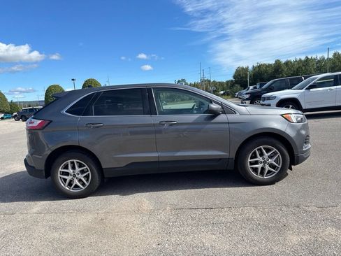 Used 2024 Ford Edge SEL w/ Convenience Package AWD/4WD image 6