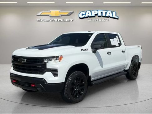 Used 2026 Chevrolet Silverado 1500 LT Trail Boss w/ LPO, Dark Essentials Package AWD/4WD image 1