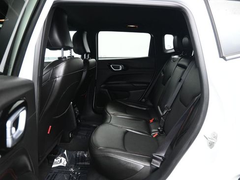 Used 2025 Jeep Compass Trailhawk image 28