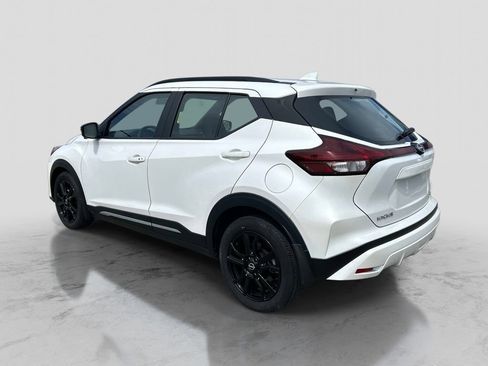 Used 2024 Nissan Kicks SR image 7