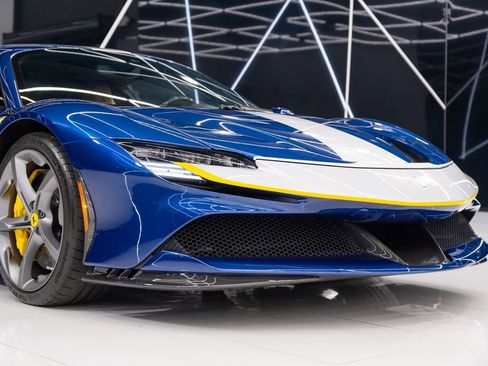 Used 2022 Ferrari SF90 Stradale image 5