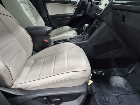 Used 2021 Volkswagen Tiguan SEL Premium R-Line AWD/4WD image 21