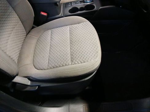 Used 2020 Ford Escape SE image 47