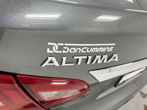 Used 2018 Nissan Altima 2.5 SL FWD image 25