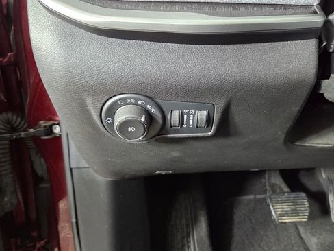 Used 2022 Jeep Compass Latitude AWD/4WD image 19