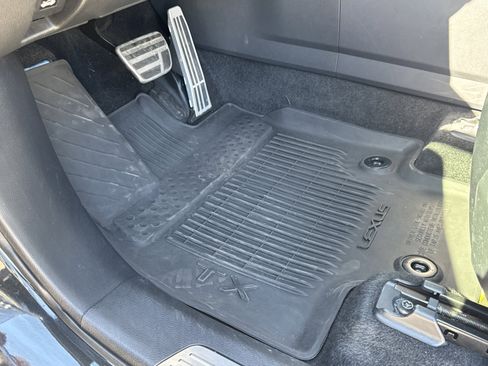 Used 2024 Lexus TX 500h AWD w/ Technology Package image 21