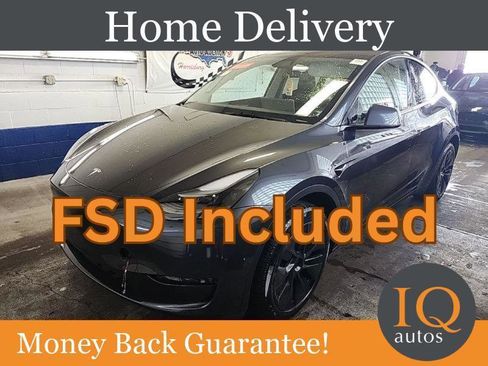 Used 2025 Tesla Model Y Long Range AWD/4WD image 1