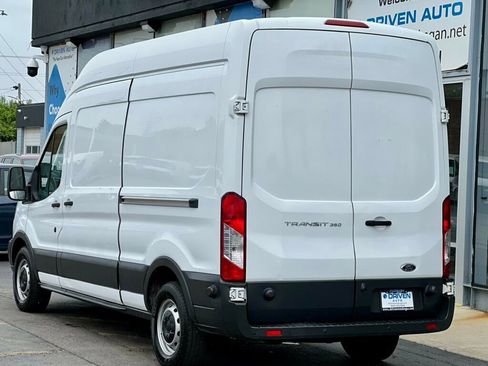 Used 2017 Ford Transit 350 148 High Roof image 3