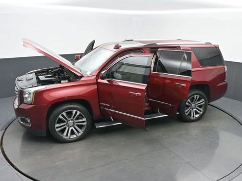 Used 2020 GMC Yukon Denali w/ Denali Ultimate Package image 65