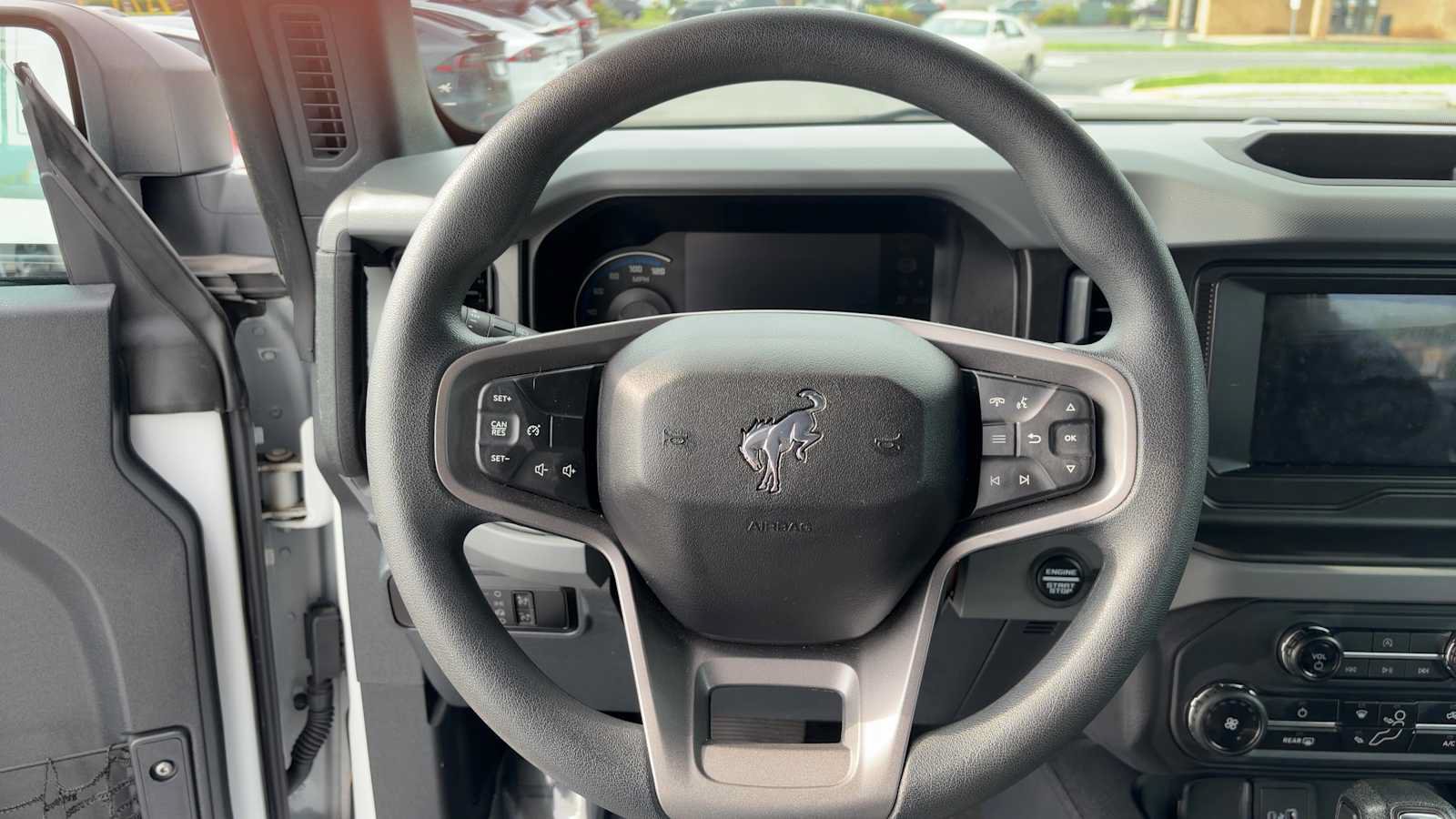 Used 2023 Ford Bronco 4-Door AWD/4WD image 17