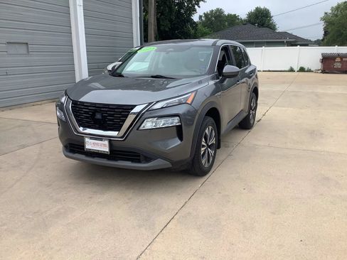 Used 2023 Nissan Rogue SV AWD/4WD image 15